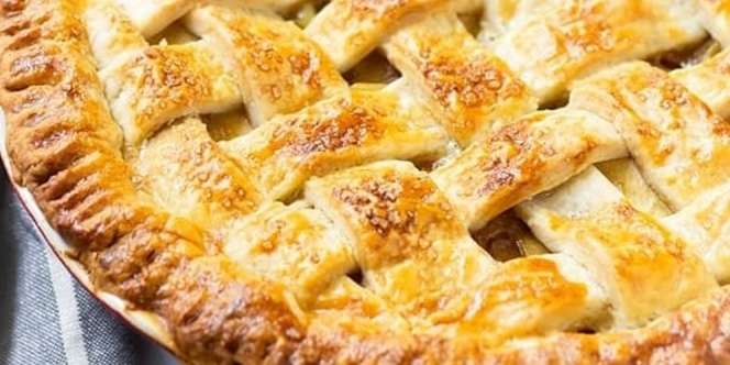 Sambut Akhir Pekan dengan Menghadirkan Apple Pie Lezat Ini Sebagai Kudapan