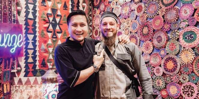 Kisah Mualaf Juara MMA Austria Wilhelm Ott dan Awal Perkenalan dengan Arie Untung