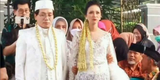 Heboh Lee Min Ho Nikahi Wanita Asal Batang, Maskawin Apartemen hingga Berlian
