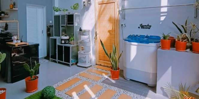 Dapur, Taman dan Laundry Room Jadi Satu Tapi Estetik