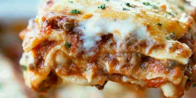 Sambut Makan Siang Hari Ini dengan Sedapnya Sajian Lasagna Spesial di Jakarta