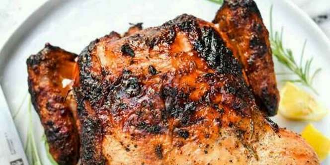 Lagi Ada Kunjungan Keluarga di Rumah? Roast Chicken Ini Bisa Jadi Sajian Istimewanya