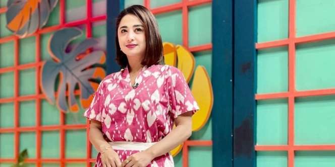 Digugat Cerai Suami, Ini 6 Potret Cantik Dewi Perssik