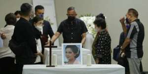 FOTO: Aktris Rima Melati Tutup Usia di Umur 82 Tahun karena Sakit Dekubitus