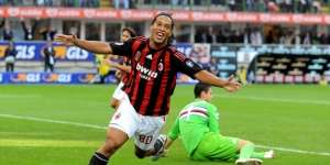Legenda Sepak Bola Brasil, Ronaldinho Tepati Janji Datang ke Indonesia, Cek Agendanya di Tanah Air