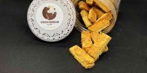Berburu Triple Cheese Kaasstengels Lezat di Jakarta? Cookie Bear Gudangnya!