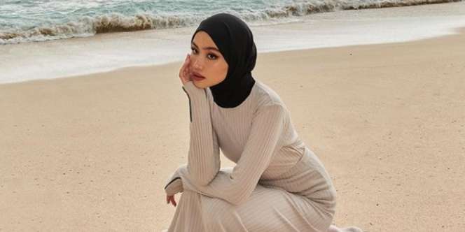 Inspirasi Gaya Eyeliner Simple hingga Bold ala Sashfir