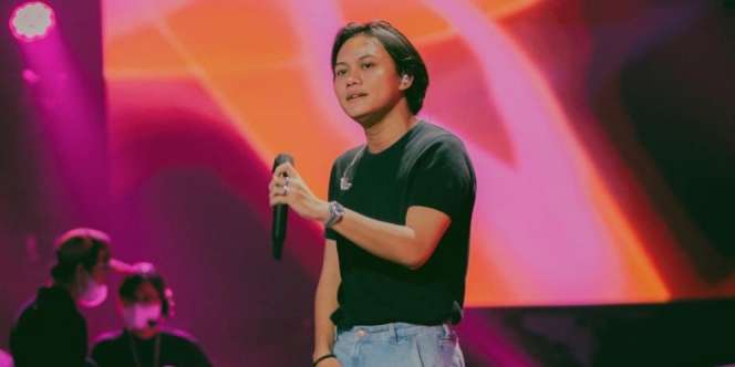 Kangen Sang Ibu, Curhatan Rizky Febian Jadi Sorotan