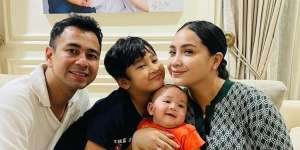 Bertemu Ronaldinho, Rafathar Salim dan Cium Tangan