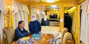Penampakan Kereta Luar Biasa Ukraina yang Antar Jokowi ke Kiev, Mewah dengan Nuansa Emas