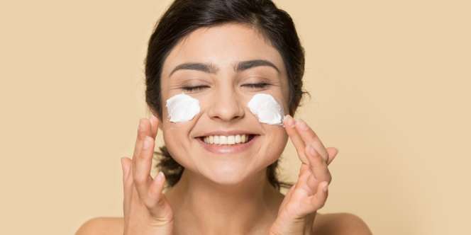DIY Moisturizer untuk Kulit Berminyak, Cuma Pakai Bahan Dapur