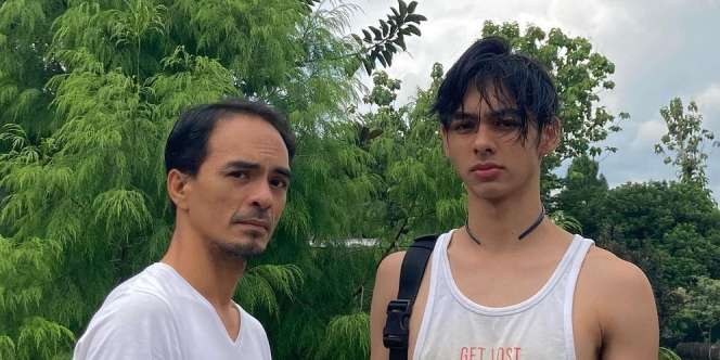 Ganteng Banget! 5 Potret Fattah Syach Putra Attar Syah yang Kini Beranjak Dewasa