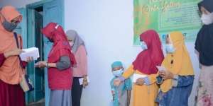 Pesan Habib Syech, Sayangi Anak Yatim dengan Sedekah Secara Sembunyi