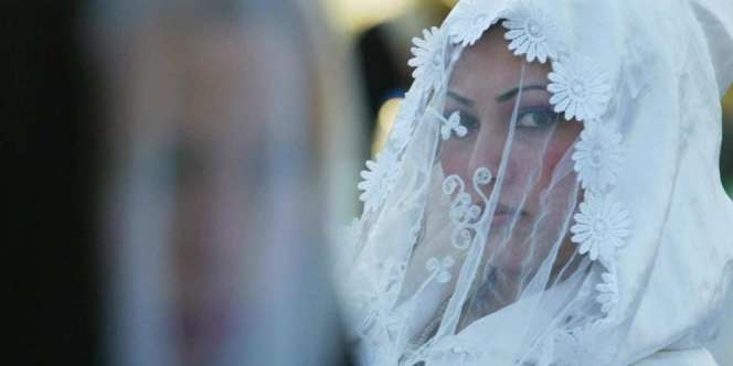 Janda Cantik Nikahi Pria Lebih Tua 12 Tahun, Tamu Undangan Harus Bawa Angpao Pernikahan Rp1,8 Juta