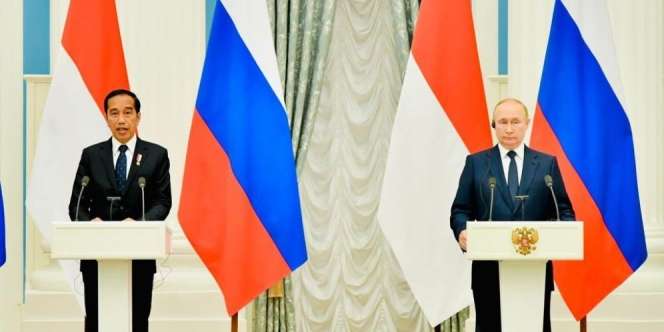 Momen Jokowi Bertemu Vladimir Putin di Istana Kremlin
