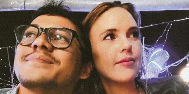 4 Kabar Terbaru Mayky Wongkar Suami Mendiang Ria Irawan, Punya Pacar Bule Cantik yang Tengah Hamil
