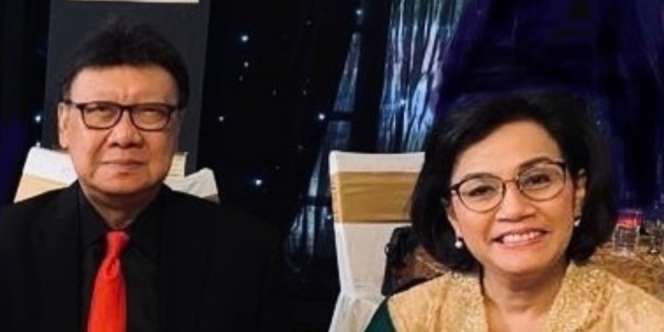 Tangis Sri Mulyani di Depan Jasad Tjahjo Kumolo: `Teman yang Tulus Mengabdi untuk Negeri`