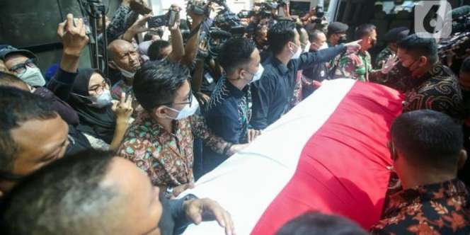 Wapres Ma'ruf Amin Pimpin Sholat Jenazah Tjahjo Kumolo