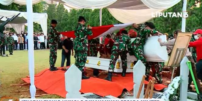Menteri hingga Ketua Umum Partai Politik Antarkan Menpan RB Tjahjo Kumolo ke Persemayaman Terakhir