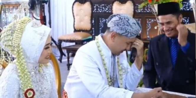 Saking Grogi Pengantin Pria Ini Salah Sebut Saat Ijab Kabul, Terima Nikah Bapaknya