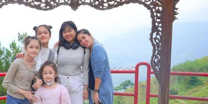 Makin Cantik! Potret Shakeela Eleanor, Putri Andhika-Ussy Sulistiawaty yang Dipuji Mirip Artis Korea