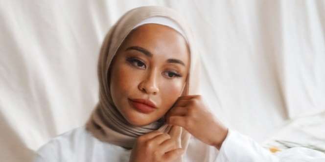 Riasan Bold ala Chea Nuh dengan 3 Warna Lipstik
