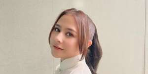 Prilly Latuconsina Kasih Tutorial Bangun Tidur Langsung Cantik, Ivan Gunawan Heran