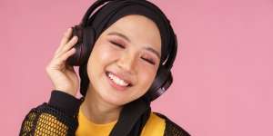 7 Manfaat Mendengarkan Musik Klasik, Membantu Tidur Lebih Nyenyak dan Atasi Kecemasan