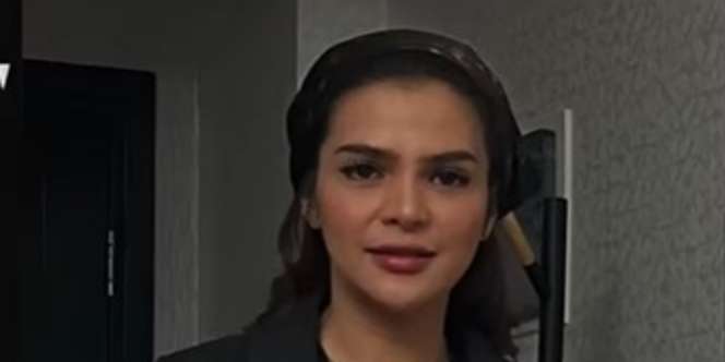 Rosmanizar Akui Telah Bercerai dari Didi Mahardika dan Lepas Hijab: Maafin Aku