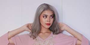 3 Gaya Makeup Jharna Bhagwani yang Terlihat seperti Ibu Peri