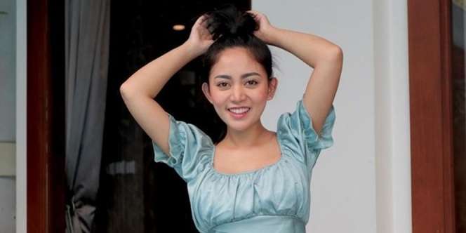 Potret Terbaru Rachel Vennya dengan Style `Cewek Kue`, Kece Banget!