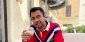 Nyanyi Lagu '50 Tahun Lagi' Bareng Yuni Shara, Raffi Ahmad Salting