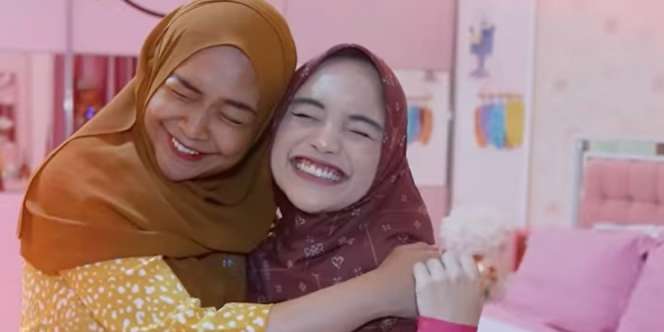 Lagi Viral! Jeje TikTok 'Kembaran' Fuji Lantunkan Sholawat Bikin Ria Ricis Kagum