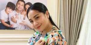 Video Lawas Nagita Nonton Konser Blackpink, Jejingkrakan Bak ABG