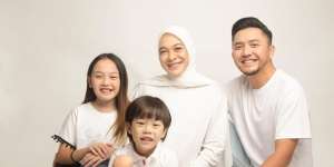 Selamat! Ananda Omesh Dikaruniai Anak ke Tiga