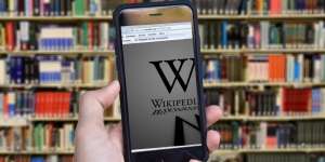 Kelewat Gabut, Ibu Rumah Tangga Ini Tulis Sejarah Palsu Rusia di Wikipedia