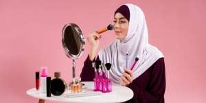 Ini Kunci Area Bawah Mata yang Flawless ala MUA Beyonce