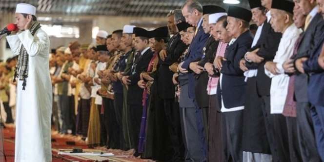 Mengetahui Tata Cara Sholat Jumat Beserta Ancaman Meninggalkannya