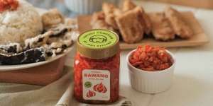 Pedas dan Sedapnya Mantap, Sambal Bawang Bu Jen Bikin Nafsu Makan Meluap-luap