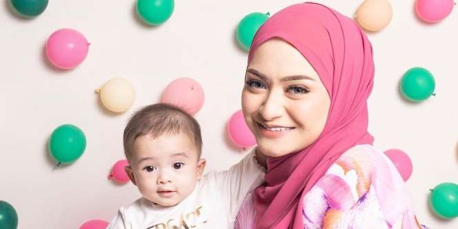 Nathalie Holscher Isyaratkan Putranya Sedang Sakit: `Get Well Soon Sayang`