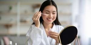 Serum Mungil yang Bisa Lengkapi Skincare Pagi & Malam