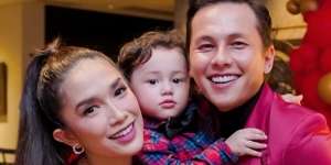 Ulang Tahun, Ussy Sulistiawaty Speechless Dapat Kado Mewah dari Andhika Pratama