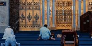 Cara Menentukan Arah Kiblat dengan Mudah tanpa Melihat Matahari