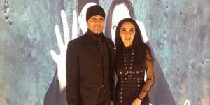 Tak Banyak yang Tahu, Ini Potret Istri Romy Rafael, Ternyata Awet Muda Banget!