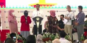 Viral Bude Lastri Semprot Jokowi Bikin Terpingkal: Rondo Pak, Rondo dari 96 dengan Tiga Anak