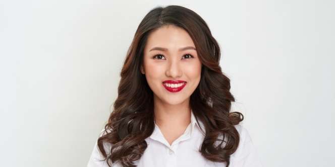 Trik Membuat Gaya Rambut Beach Waves Tanpa Catokan