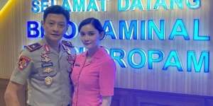 Ingat Seali Syah, yang Foto Mesra dengan Ariel NOAH? Suami Dipenjara Karena Kasus Ferdy Sambo, Nasibnya Kini Menyedihkan
