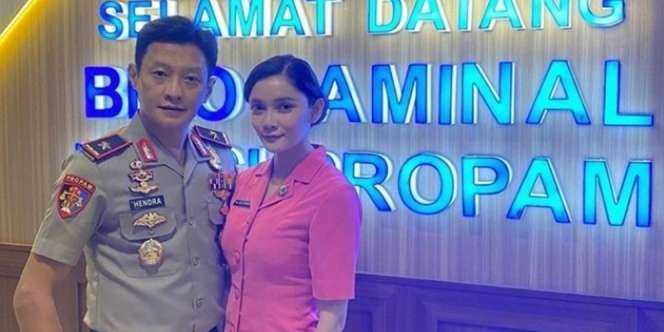 Ingat Seali Syah, yang Foto Mesra dengan Ariel NOAH? Suami Dipenjara Karena Kasus Ferdy Sambo, Nasibnya Kini Menyedihkan