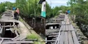 Viral Jembatan 'Sakaratul Maut' Penuh Lubang Raksasa di Riau, Sekali Salah Langkah Auto Beda Alam
