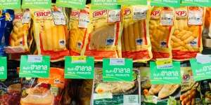 Oleh-oleh Snack Halal di Bangkok, Wajib Beli!